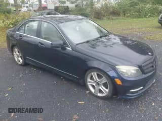 2011 Mercedes-Benz C 300 Sport с VIN WDDGF8BB6BR145896, выставлен на аукционе Copart как лот 84426195 с пробегом 113 547 миль миль и Чистый • Clean title. История ставок и продаж доступна на DreamBid. Изображение 1.