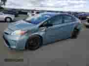 2015 Toyota Prius Four z VIN JTDKN3DU7F2002396, wystawiony jako Copart lot #82224025 z przebiegiem 44 254 mil mil oraz Szkoda całkowita • Salvage title. Historia ofert i sprzedaży dostępna na DreamBid. Obrazek 1.