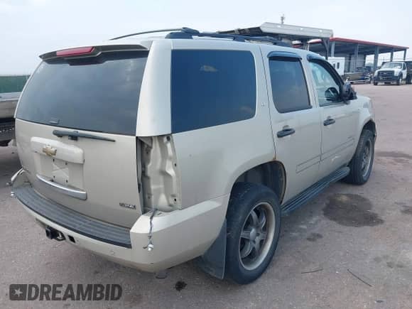 2008 Chevrolet Tahoe 3LT with VIN 1GNFK130X8J177030, listed as a IAAI auction lot 42889336 with 284,620 mi miles and . Bid and sale history available at DreamBid. Image 4.