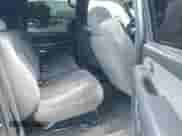 2002 Chevrolet Silverado 2500HD LS с VIN 1GCHK23U12F195114, выставлен на аукционе IAAI как лот 42514216 с пробегом 315 177 миль миль и . История ставок и продаж доступна на DreamBid. Изображение 8.