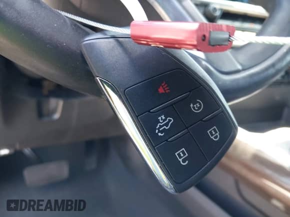 2022 Chevrolet Silverado 1500 RST z VIN 1GCUDEED7NZ585337, wystawiony jako IAAI lot #42092773 z przebiegiem 37 402 mil mil oraz . Historia ofert i sprzedaży dostępna na DreamBid. Obrazek 11.