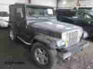 1995 Jeep Wrangler S с VIN 1J4FY19P9SP284287, выставлен на аукционе IAAI как лот 43005097 с пробегом 177 595 миль миль и . История ставок и продаж доступна на DreamBid. Изображение 1.