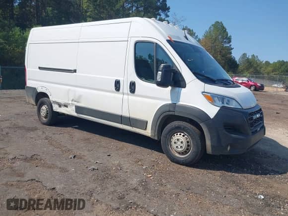 2024 Ram ProMaster Cargo Tradesman с VIN 3C6LRVDG8RE132183, выставлен на аукционе IAAI как лот 43266824 с пробегом 23 016 миль миль и . История ставок и продаж доступна на DreamBid. Изображение 1.