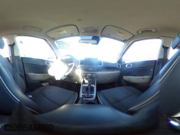 2020 Hyundai Venue SEL z VIN KMHRC8A34LU047689, wystawiony jako IAAI lot #41204146 z przebiegiem 78 870 mil mil oraz . Historia ofert i sprzedaży dostępna na DreamBid. Obrazek 18.