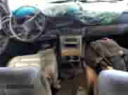 2000 Chevrolet Suburban LT с VIN 3GNFK16T7YG202893, выставлен на аукционе Copart как лот 66367775 с пробегом 164 910 миль миль и Списание • Salvage title. История ставок и продаж доступна на DreamBid. Изображение 8.