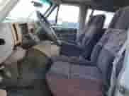 1993 Chevrolet Chevy Van с VIN 1GBEG25K1PF325078, выставлен на аукционе Copart как лот 82640544 с пробегом 115 462 миль миль и Чистый • Clean title. История ставок и продаж доступна на DreamBid. Изображение 7.