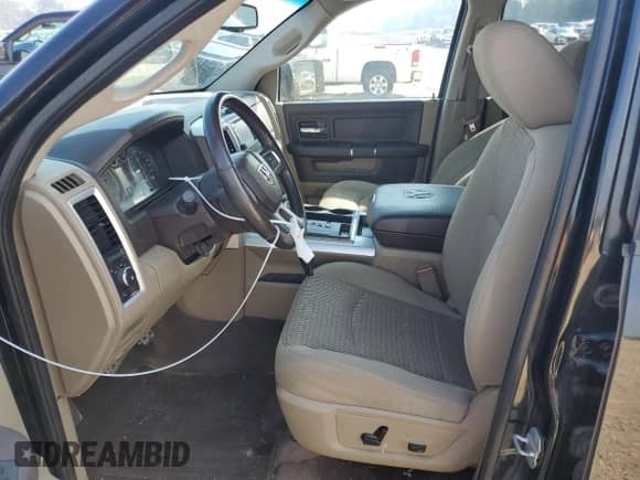 2011 Ram 1500 SLT z VIN 1D7RB1CT4BS582176, wystawiony jako Copart lot #66724705 z przebiegiem 268 537 mil mil oraz Szkoda całkowita • Salvage title. Historia ofert i sprzedaży dostępna na DreamBid. Obrazek 7.