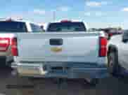 2019 Chevrolet Silverado 2500HD Work Truck с VIN 2GC2KREG3K1163357, выставлен на аукционе IAAI как лот 43364943 с пробегом 80 530 миль миль и . История ставок и продаж доступна на DreamBid. Изображение 15.