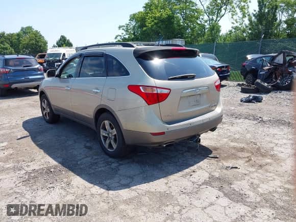2008 Hyundai Veracruz GLS с VIN KM8NU73C58U052068, выставлен на аукционе IAAI как лот 42693532 с пробегом 150 914 миль миль и . История ставок и продаж доступна на DreamBid. Изображение 3.