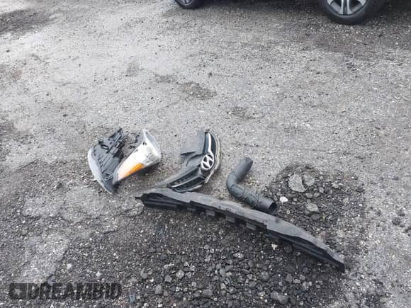 2013 Hyundai Elantra GLS with VIN 5NPDH4AE8DH447180, listed as a IAAI auction lot 42452033 with 99,669 mi miles and . Bid and sale history available at DreamBid. Image 12.