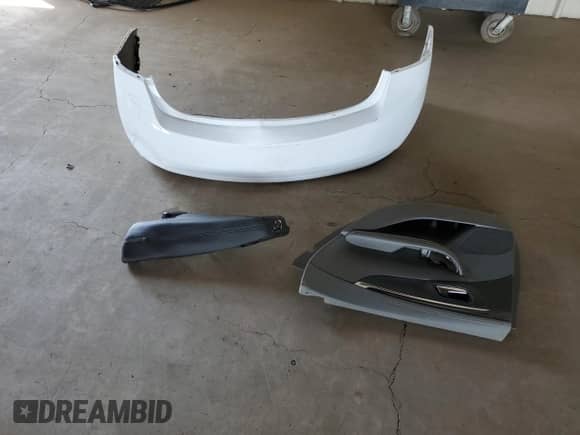 2018 Chevrolet Impala LS с VIN 2G11X5S37J9165256, выставлен на аукционе Copart как лот 50056605 с пробегом 186 576 миль миль и Списание • Salvage title. История ставок и продаж доступна на DreamBid. Изображение 12.