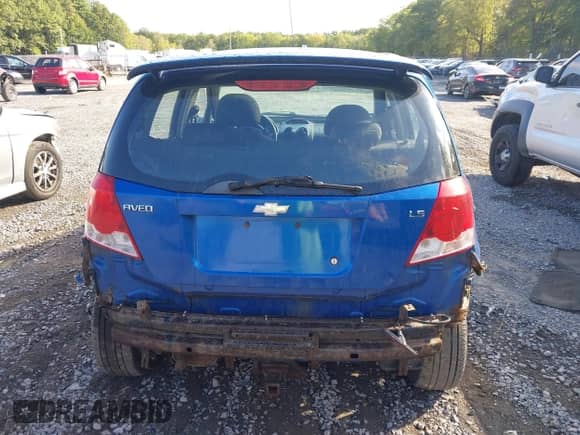 2008 Chevrolet Aveo LS с VIN KL1TD66678B062891, выставлен на аукционе IAAI как лот 43148640 с пробегом 142 678 миль миль и . История ставок и продаж доступна на DreamBid. Изображение 16.