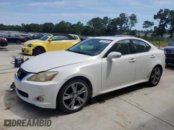 2010 Lexus IS 250 z VIN JTHBF5C23A5111744, wystawiony jako Copart lot #70250445 z przebiegiem 125 978 mil mil oraz Szkoda całkowita • Salvage title. Historia ofert i sprzedaży dostępna na DreamBid. Obrazek 1.