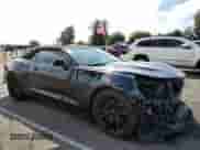 2017 Chevrolet Camaro 2SS z VIN 1G1FH3D79H0214484, wystawiony jako Copart lot #81656505 z przebiegiem 37 823 mil mil oraz Szkoda całkowita • Salvage title. Historia ofert i sprzedaży dostępna na DreamBid. Obrazek 4.