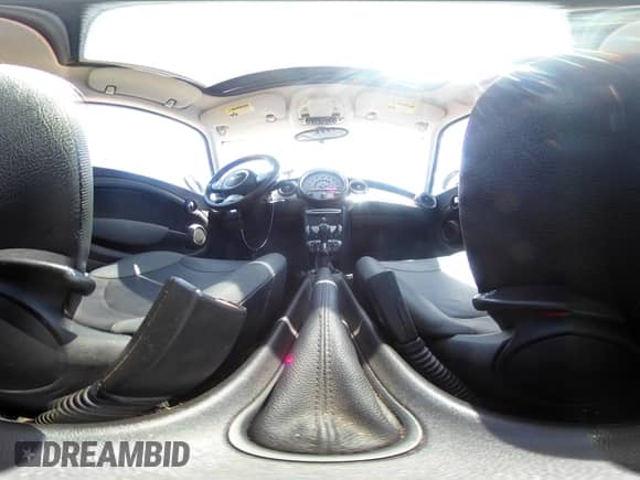 2009 MINI Hardtop with VIN WMWMF33509TW78295, listed as a IAAI auction lot 42293731 with 105,109 mi miles and . Bid and sale history available at DreamBid. Image 19.