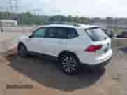 2022 Volkswagen Tiguan S с VIN 3VV1B7AXXNM015548, выставлен на аукционе IAAI как лот 42970178 с пробегом 95 320 миль миль и . История ставок и продаж доступна на DreamBid. Изображение 3.