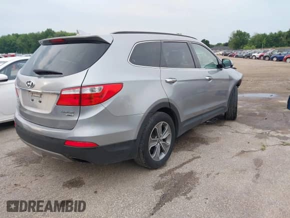 2014 Hyundai Santa Fe Limited с VIN KM8SNDHF6EU044607, выставлен на аукционе IAAI как лот 42840376 с пробегом 177 057 миль миль и . История ставок и продаж доступна на DreamBid. Изображение 4.