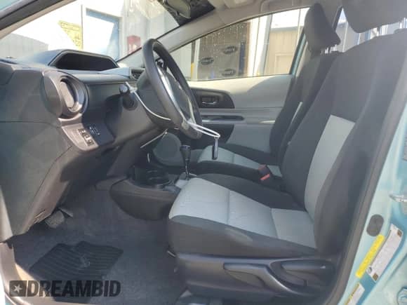 2012 Toyota Prius One с VIN JTDKDTB33C1023048, выставлен на аукционе Copart как лот 70272545 с пробегом 237 521 миль миль и Списание • Salvage title. История ставок и продаж доступна на DreamBid. Изображение 7.