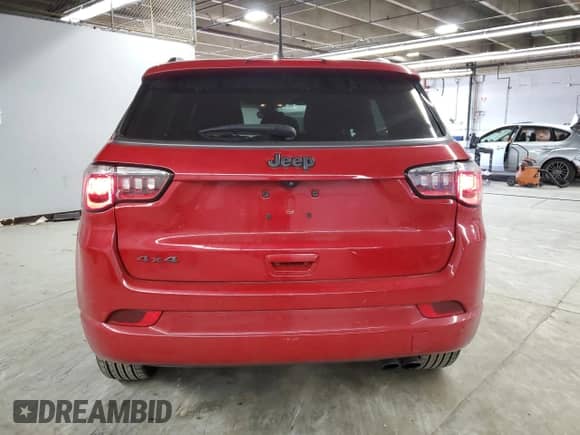 2022 Jeep Compass (RED) Edition with VIN 3C4NJDCB8NT134871, listed as a Copart auction lot 80276135 with 34,110 mi miles and Salvage title. Bid and sale history available at DreamBid. Image 6.
