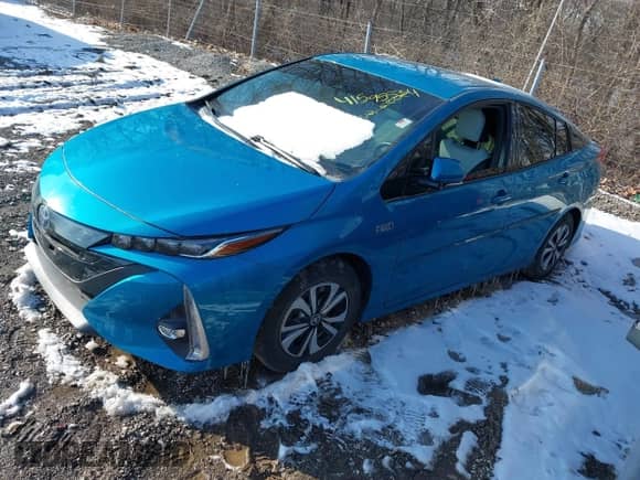2018 Toyota Prius Plus z VIN JTDKARFP2J3069383, wystawiony jako IAAI lot #41595534 z przebiegiem 164 481 mil mil oraz . Historia ofert i sprzedaży dostępna na DreamBid. Obrazek 17.