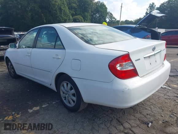 2004 Toyota Camry LE с VIN 4T1BE32K24U281965, выставлен на аукционе IAAI как лот 43172055 с пробегом 187 070 миль миль и . История ставок и продаж доступна на DreamBid. Изображение 3.