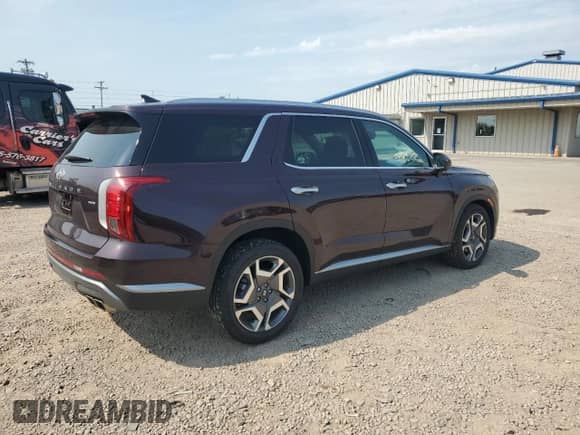 2024 Hyundai Palisade SEL с VIN KM8R4DGE6RU775411, выставлен на аукционе Copart как лот 70783664 с пробегом 2 524 миль миль и Списание • Salvage title. История ставок и продаж доступна на DreamBid. Изображение 3.
