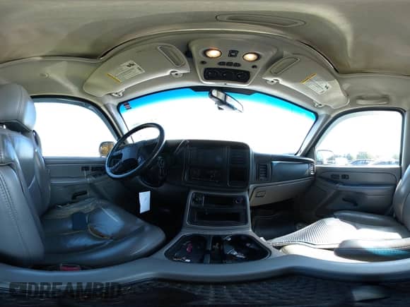 2005 Chevrolet Tahoe LT with VIN 1GNEK13T65J160906, listed as a IAAI auction lot 42518293 with 301,009 mi miles and . Bid and sale history available at DreamBid. Image 18.