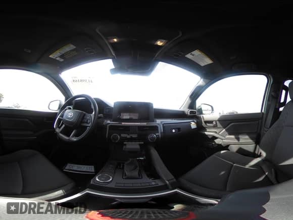 2024 Toyota Tacoma SR5 z VIN 3TMKB5FN5RM022914, wystawiony jako IAAI lot #41398168 z przebiegiem 2 535 mil mil oraz . Historia ofert i sprzedaży dostępna na DreamBid. Obrazek 17.