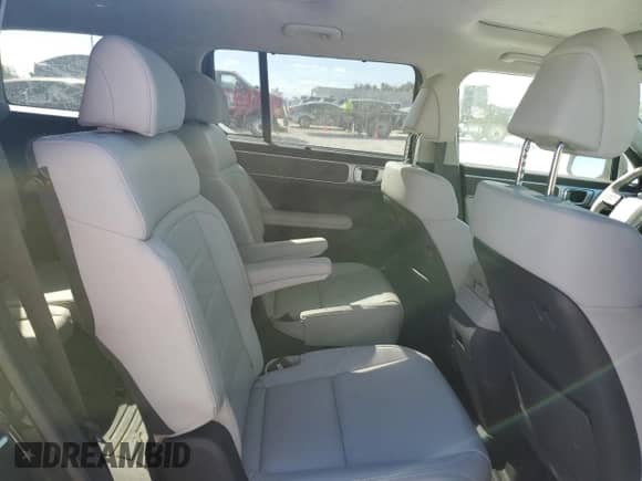 2024 Hyundai Santa Fe Calligraphy с VIN 5NMP5DG13RH002697, выставлен на аукционе Copart как лот 77316354 с пробегом 3 991 миль миль и Списание • Salvage title. История ставок и продаж доступна на DreamBid. Изображение 11.