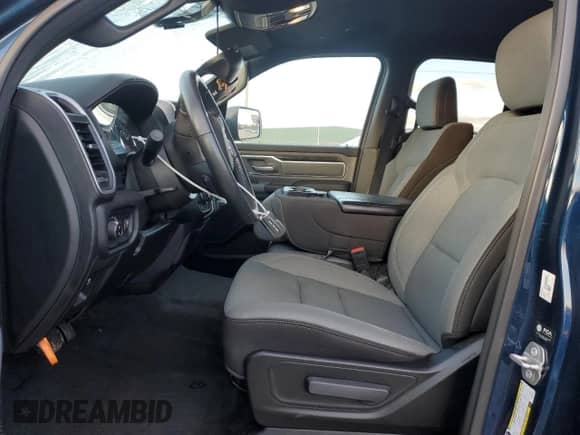 2023 Ram 1500 Lone Star z VIN 1C6RREBT9PN553316, wystawiony jako Copart lot #85867204 z przebiegiem 26 597 mil mil oraz Szkoda całkowita • Salvage title. Historia ofert i sprzedaży dostępna na DreamBid. Obrazek 7.