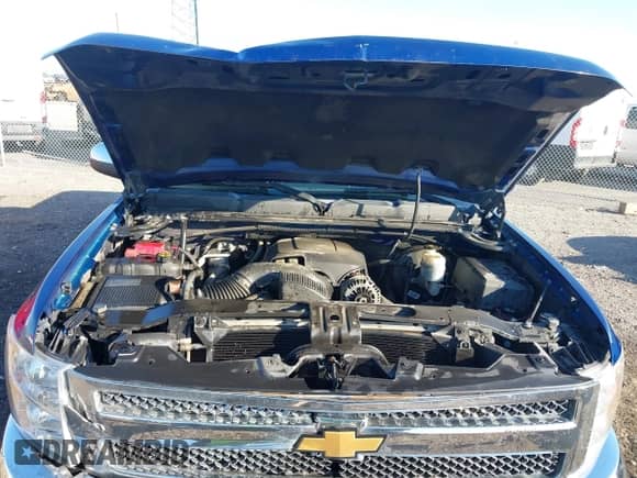 2013 Chevrolet Silverado 1500 LT with VIN 3GCPCSE06DG156927, listed as a IAAI auction lot 43409330 with 123,950 mi miles and . Bid and sale history available at DreamBid. Image 10.