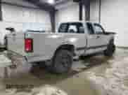 1996 Dodge Dakota z VIN 1B7GG23XXTS645438, wystawiony jako Copart lot #57796965 z przebiegiem 129 416 mil mil oraz Szkoda całkowita • Salvage title. Historia ofert i sprzedaży dostępna na DreamBid. Obrazek 3.
