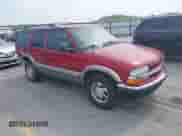 1998 Chevrolet Blazer LS with VIN 1GNDT13W4W2280735, listed as a IAAI auction lot 42480199 with 133,060 mi miles and . Bid and sale history available at DreamBid. Image 1.