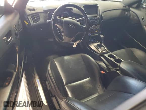 2014 Hyundai Genesis Coupe Grand Touring z VIN KMHHU6KJ0EU114835, wystawiony jako Copart lot #42686405 z przebiegiem 96 740 mil mil oraz Szkoda całkowita • Salvage title. Historia ofert i sprzedaży dostępna na DreamBid. Obrazek 8.