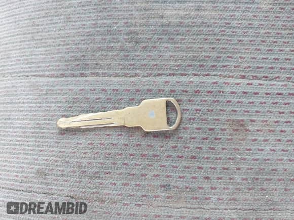 1998 GMC Sierra 1500 с VIN 1GTEC19M7WE546119, выставлен на аукционе IAAI как лот 42382072 с пробегом 410 001 миль миль и . История ставок и продаж доступна на DreamBid. Изображение 11.