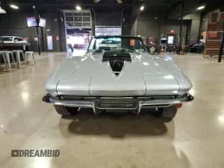 1967 Chevrolet Corvette with VIN 194677S117749, listed as a Copart auction lot 76881204 with 98,507 mi miles and Salvage title. Bid and sale history available at DreamBid. Image 2.