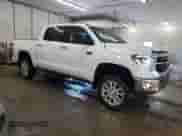 2017 Toyota Tundra Limited с VIN 5TFHW5F13HX635280, выставлен на аукционе Copart как лот 70340705 с пробегом 178 416 миль миль и Списание • Salvage title. История ставок и продаж доступна на DreamBid. Изображение 4.