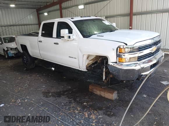 2015 Chevrolet Silverado 2500HD Work Truck с VIN 1GC1KUE88FF175767, выставлен на аукционе IAAI как лот 43463710 с пробегом 267 000 миль миль и . История ставок и продаж доступна на DreamBid. Изображение 1.