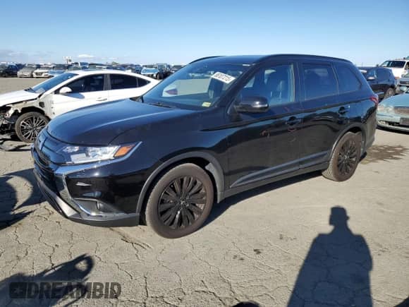 2020 Mitsubishi Outlander SE с VIN JA4AD3A32LZ022384, выставлен на аукционе Copart как лот 86107215 с пробегом 57 808 миль миль и Списание • Salvage title. История ставок и продаж доступна на DreamBid. Изображение 1.