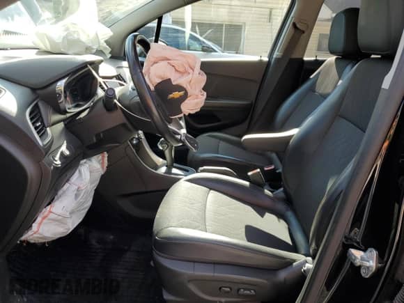 2020 Chevrolet Trax LT with VIN KL7CJPSB6LB042809, listed as a Copart auction lot 85162825 with 32,316 mi miles and Salvage title. Bid and sale history available at DreamBid. Image 7.