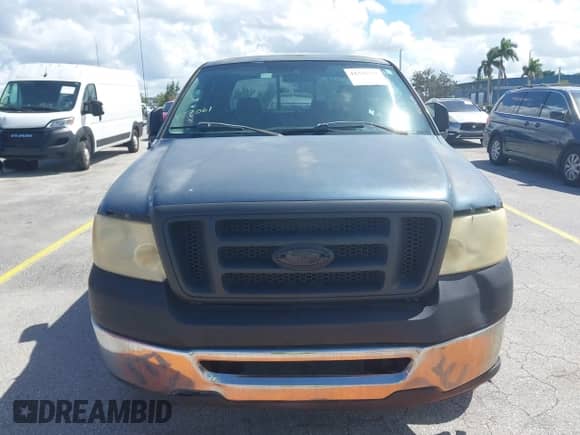 2006 Ford F-150 STX с VIN 1FTRX12W46NB27386, выставлен на аукционе IAAI как лот 43356392 с пробегом Не указан миль и . История ставок и продаж доступна на DreamBid. Изображение 6.