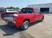 2005 Chevrolet Silverado 1500 Work Truck z VIN 1GCEC19X15Z309756, wystawiony jako IAAI lot #42232258 z przebiegiem Nie podano mil oraz . Historia ofert i sprzedaży dostępna na DreamBid. Obrazek 4.