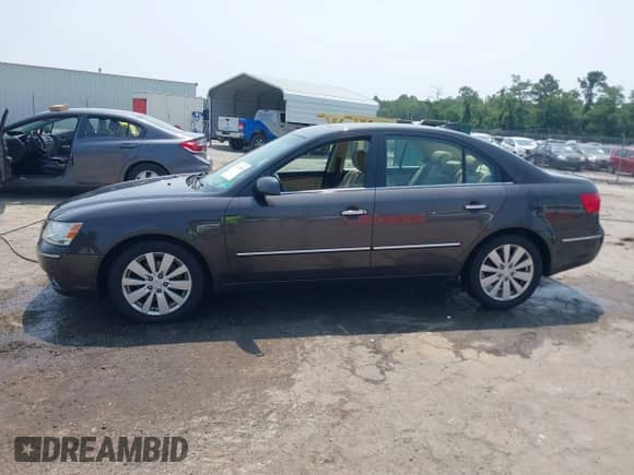2010 Hyundai Sonata Limited с VIN 5NPEU4AF9AH601870, выставлен на аукционе IAAI как лот 42412096 с пробегом 145 792 миль миль и . История ставок и продаж доступна на DreamBid. Изображение 14.