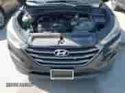 2016 Hyundai Tucson SE with VIN KM8J33A47GU075002, listed as a IAAI auction lot 42898697 with 92,393 mi miles and . Bid and sale history available at DreamBid. Image 10.