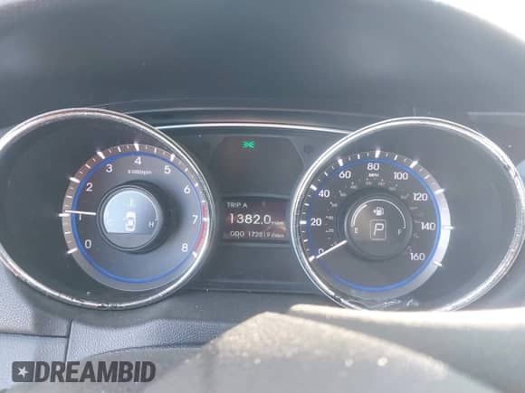 2013 Hyundai Sonata SE with VIN 5NPEC4AC3DH797690, listed as a IAAI auction lot 43486910 with 172,819 mi miles and . Bid and sale history available at DreamBid. Image 7.