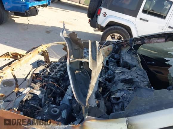 2018 Chevrolet Equinox Premier with VIN 3GNAXVEV6JS628907, listed as a IAAI auction lot 43438586 with Not provided miles and . Bid and sale history available at DreamBid. Image 6.