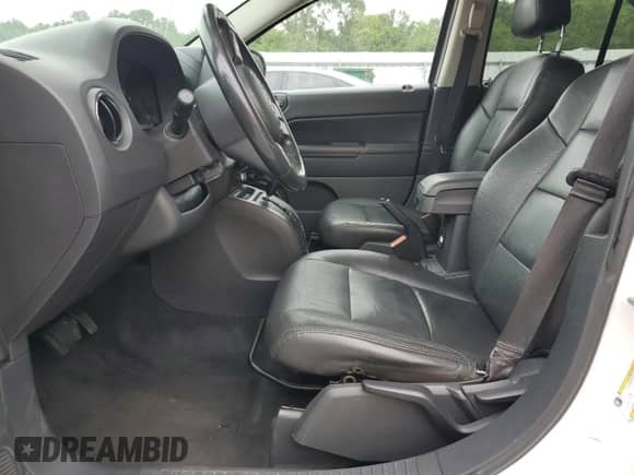 2011 Jeep Compass with VIN 1J4NT1FA2BD239591, listed as a Copart auction lot 59278535 with 138,006 mi miles and Salvage title. Bid and sale history available at DreamBid. Image 7.