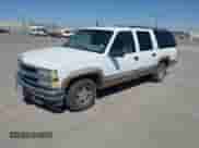 1999 Chevrolet Suburban with VIN 3GNEC16R6XG266922, listed as a IAAI auction lot 41992370 with 370,843 mi miles and . Bid and sale history available at DreamBid. Image 2.