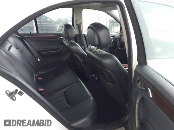 2006 Mercedes-Benz C 280 Luxury с VIN WDBRF92H56F781342, выставлен на аукционе IAAI как лот 43307500 с пробегом 191 563 миль миль и . История ставок и продаж доступна на DreamBid. Изображение 8.