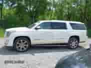 2015 Cadillac Escalade ESV Premium z VIN 1GYS4JKJXFR298970, wystawiony jako IAAI lot #42717646 z przebiegiem 164 493 mil mil oraz . Historia ofert i sprzedaży dostępna na DreamBid. Obrazek 14.